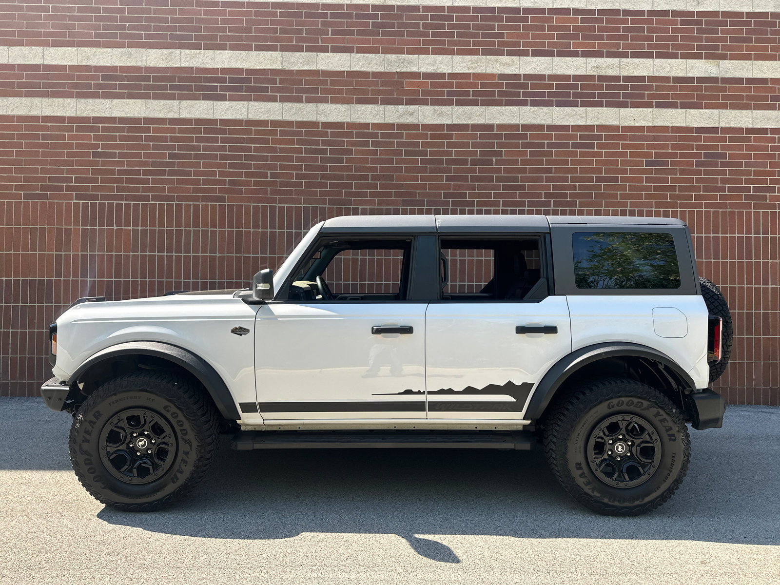 ford bronco 4-door 2024 1FMEE2BP8RLA42243 image ford bronco 4-door 2024 1FMEE2BP8RLA42243 image
